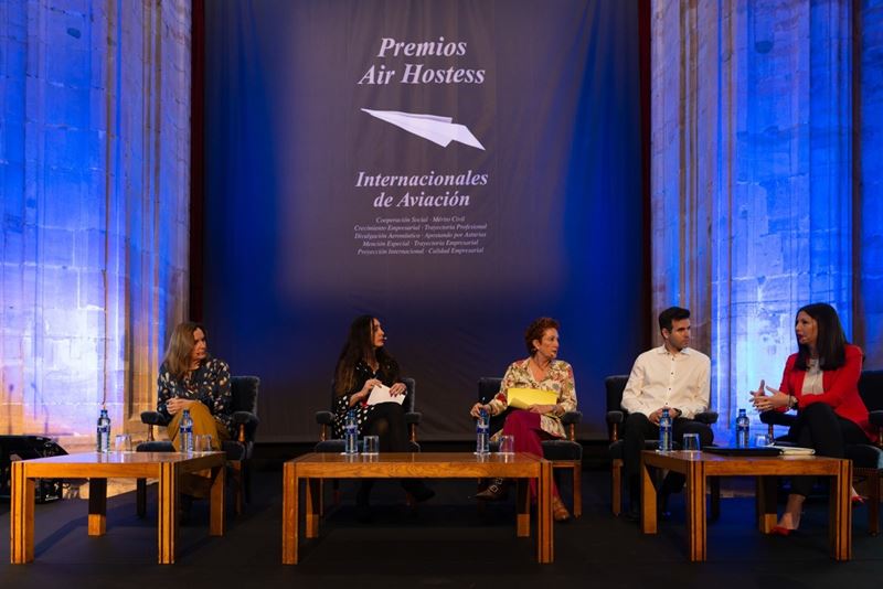 segunda mesa redonda en los premios air hostess 2019