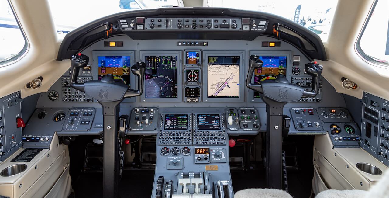 Glass Cockpit en un avión comercial