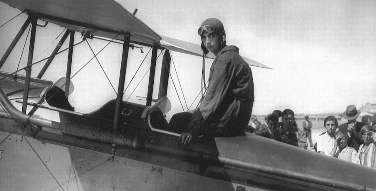 María Bernaldo de Quirós, primera piloto de España