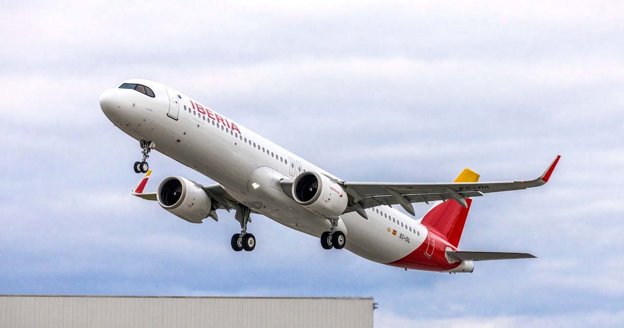 'Antifaz' negro en Airbus A321XLR de Iberia.