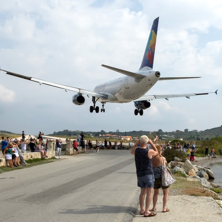 aeropuerto-de-skiathos-grecia